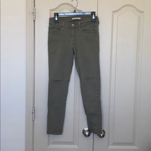 Levi’s 710 Super Skinny Ankle Jean Green / Olive
